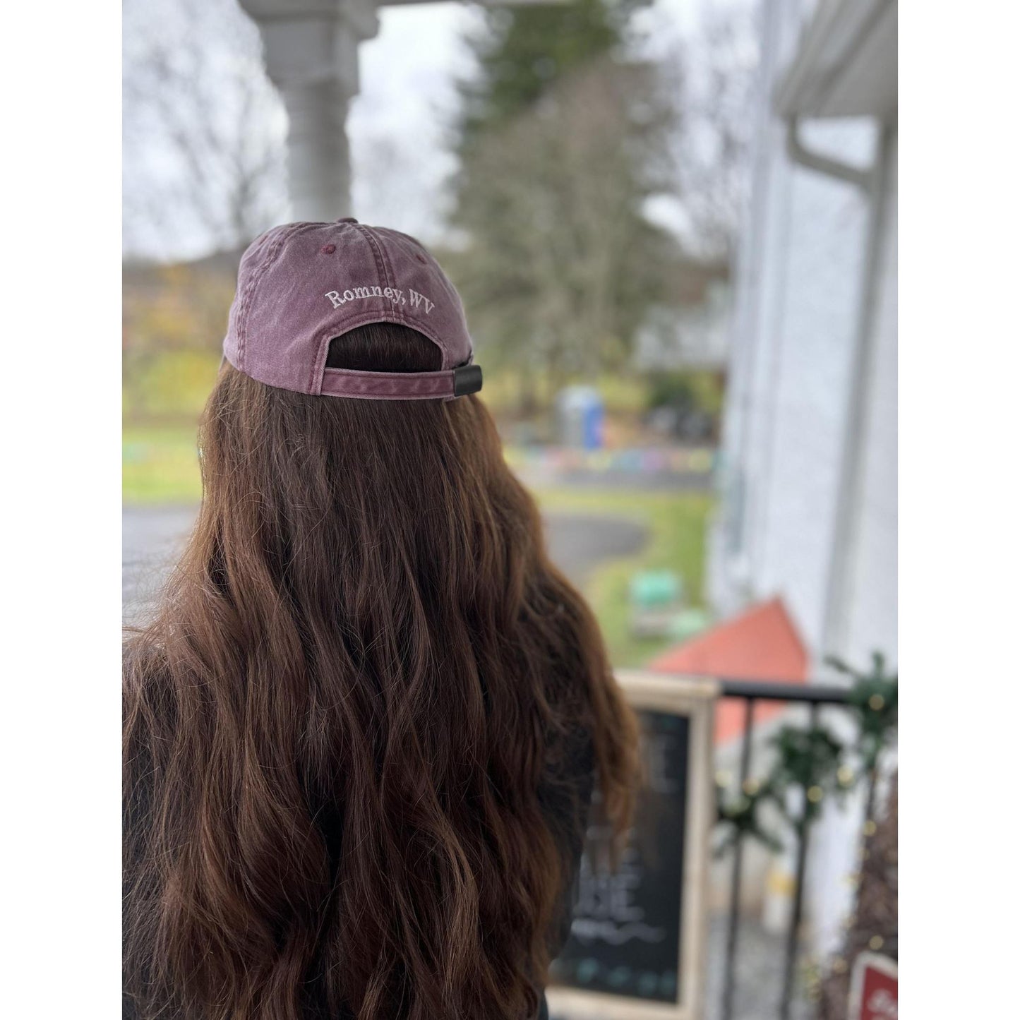 1762 Wine & Brew Hat (Mauve)