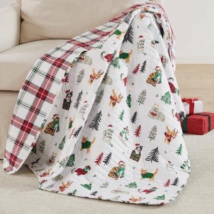 Meowy Christmas Quilted Throw