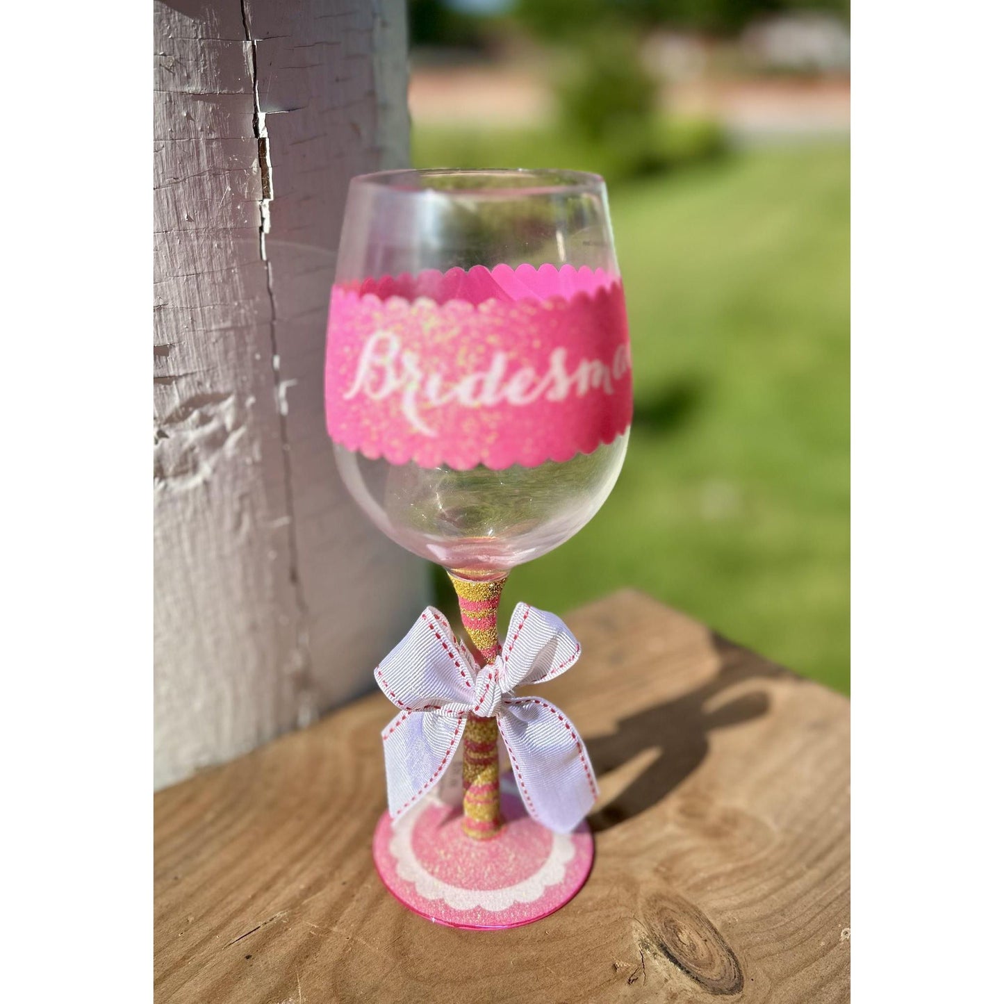 Bridesmaid Wine Glass (Pink Sparkly)