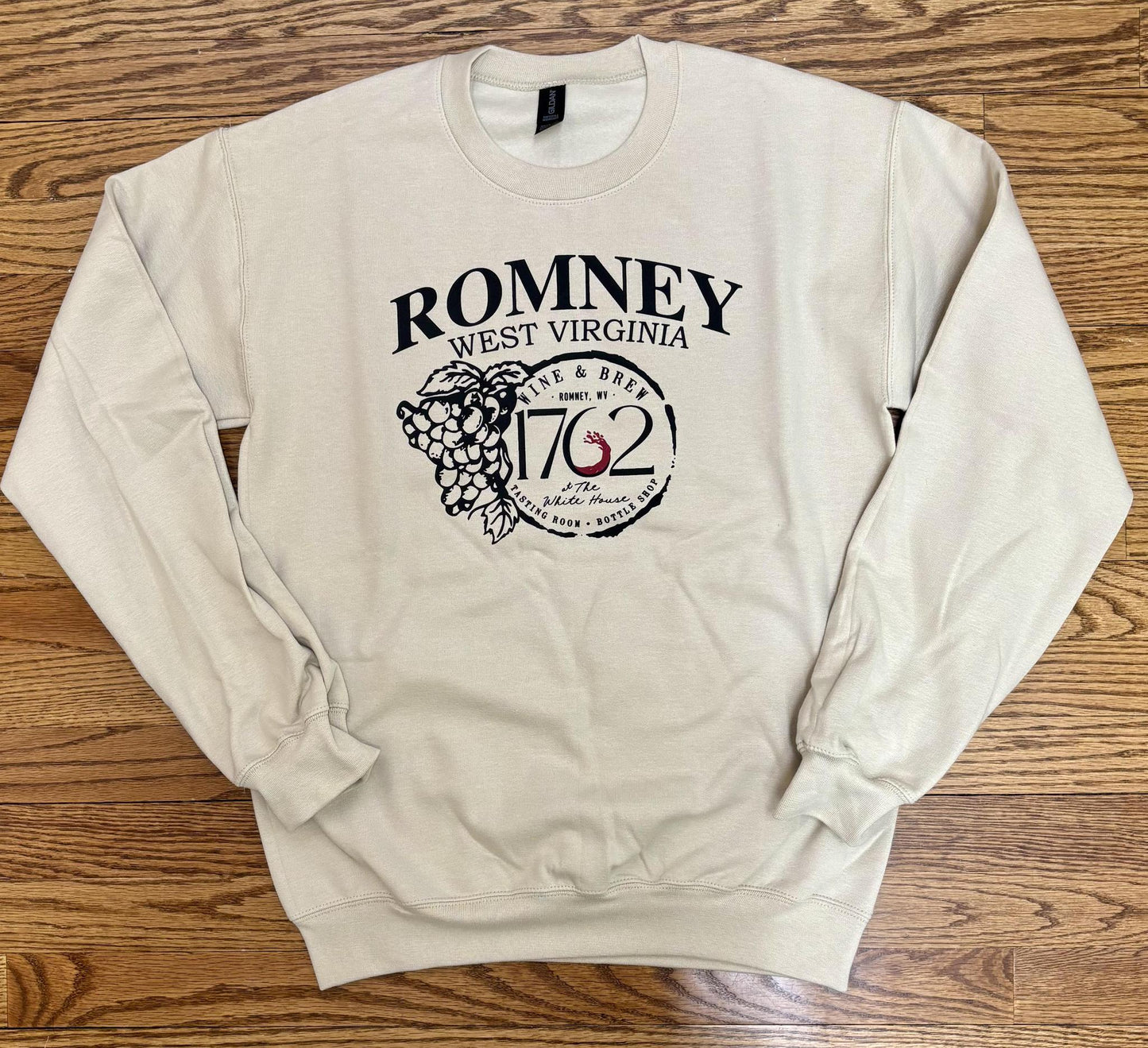 Romney 1762 Grapes Crewneck (Tan)