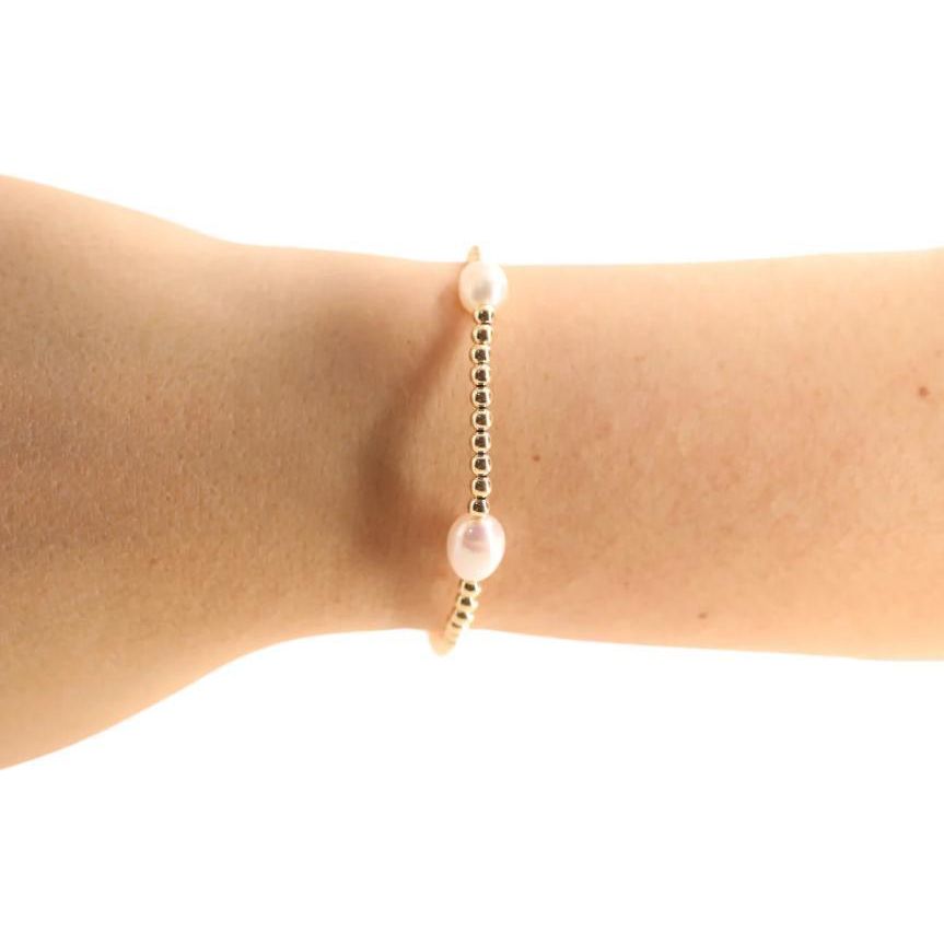 Beaded Blondes Pearl Poppi Bracelet in Gold