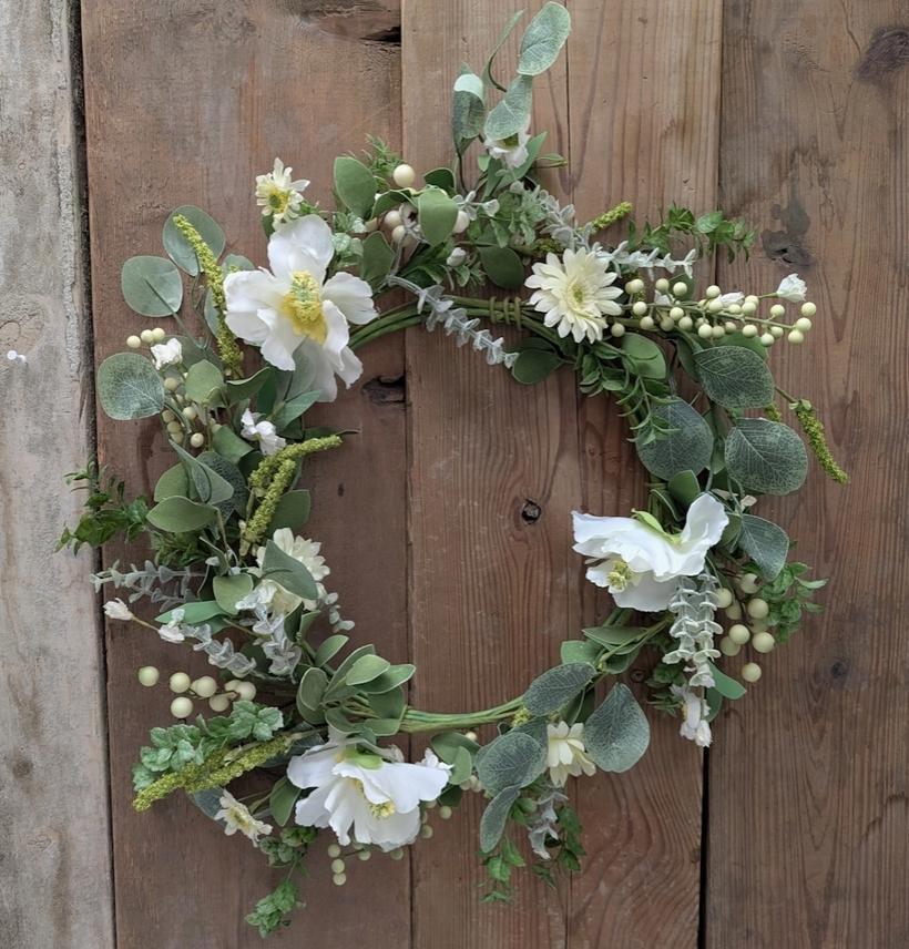 Hibiscus and Daisy Wreath