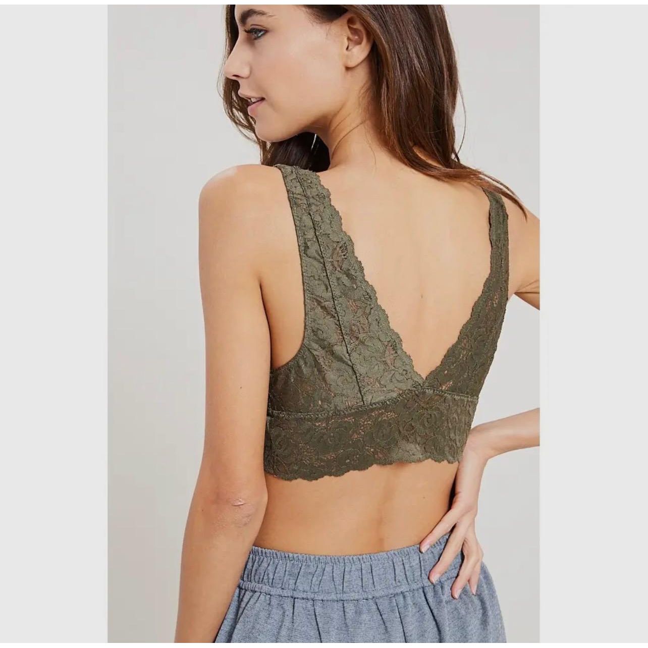 Scalloped Lace V Neck Padded Bralette (Olive)