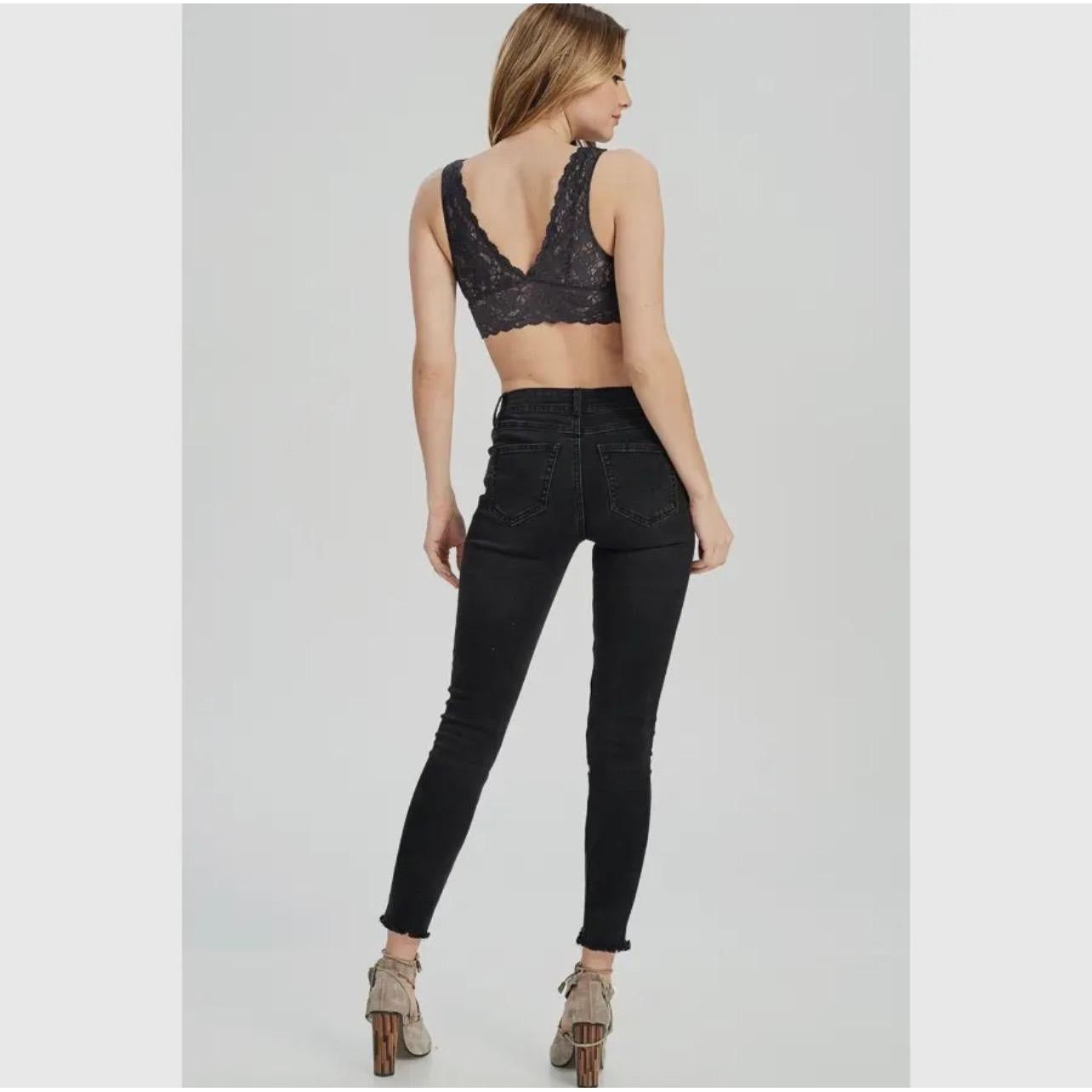 Scalloped Lace V Neck Padded Bralette (Charcoal)