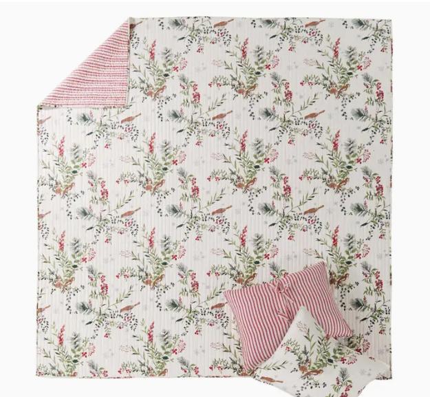 Winterberry Forest Reversible Quilt Set