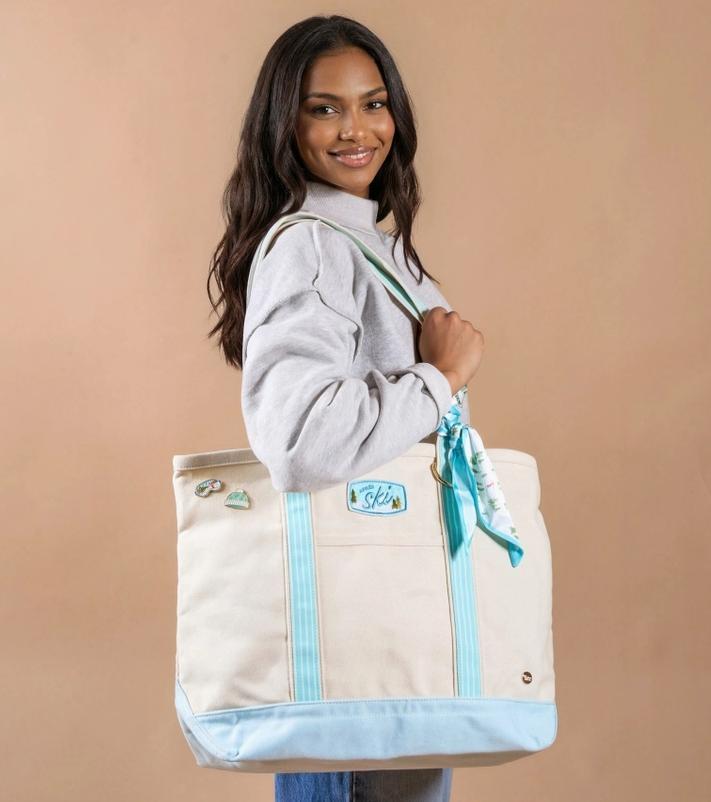 The Darling Canvas Tote Bag Aprés Ski