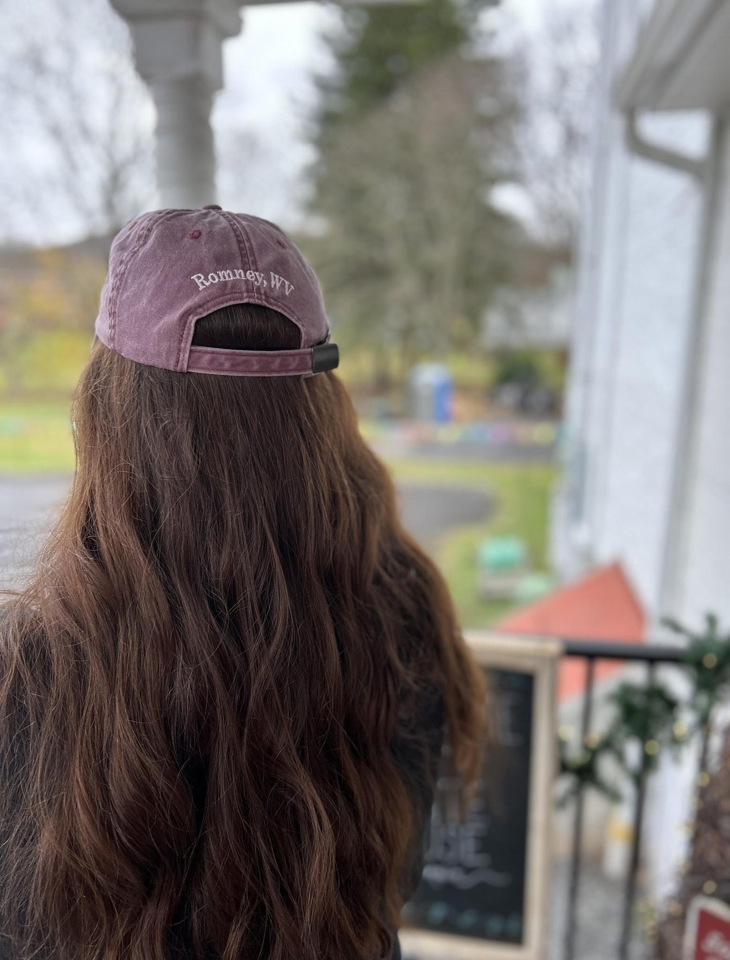 1762 Wine & Brew Hat (Mauve)