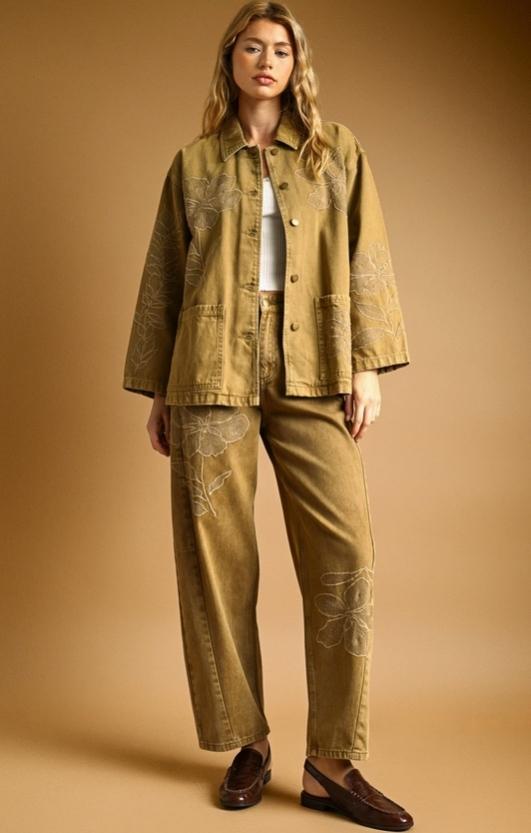 Embroidered Barrel Pants (Straw)