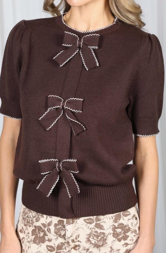 Elegance Bow Accent Short Sleeve Knitted Sweater Top (Brown)