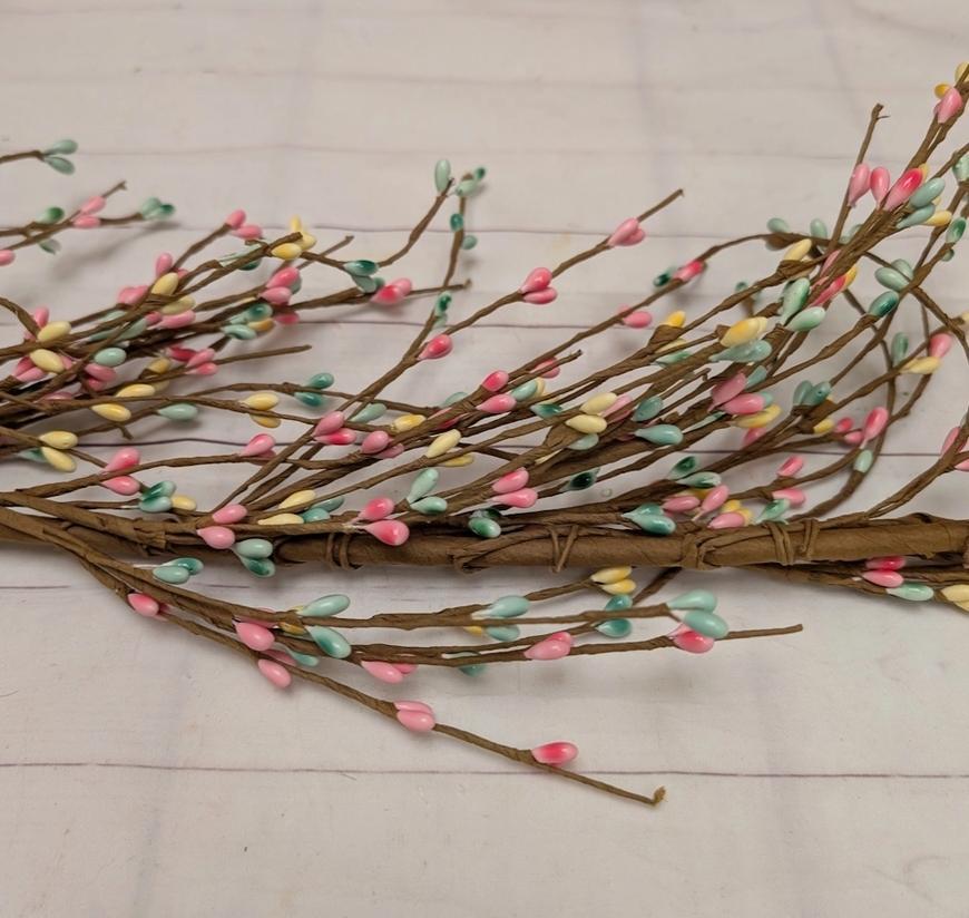 55" Pip Berry Garland