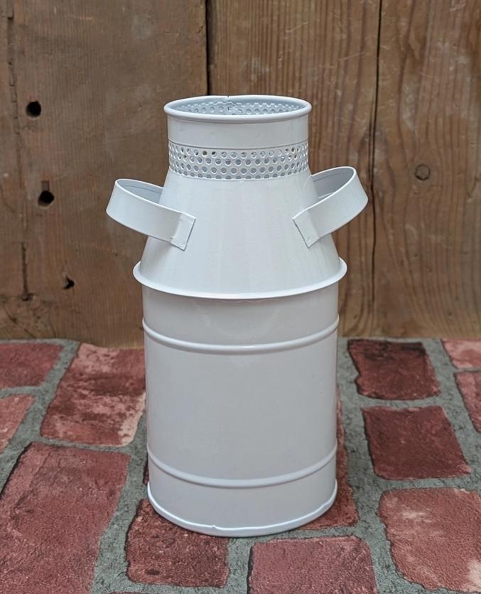 White Metal Milk Cn