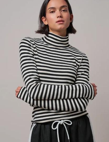 Contrast Seam Turtleneck Knit Top (Ivory/Black)