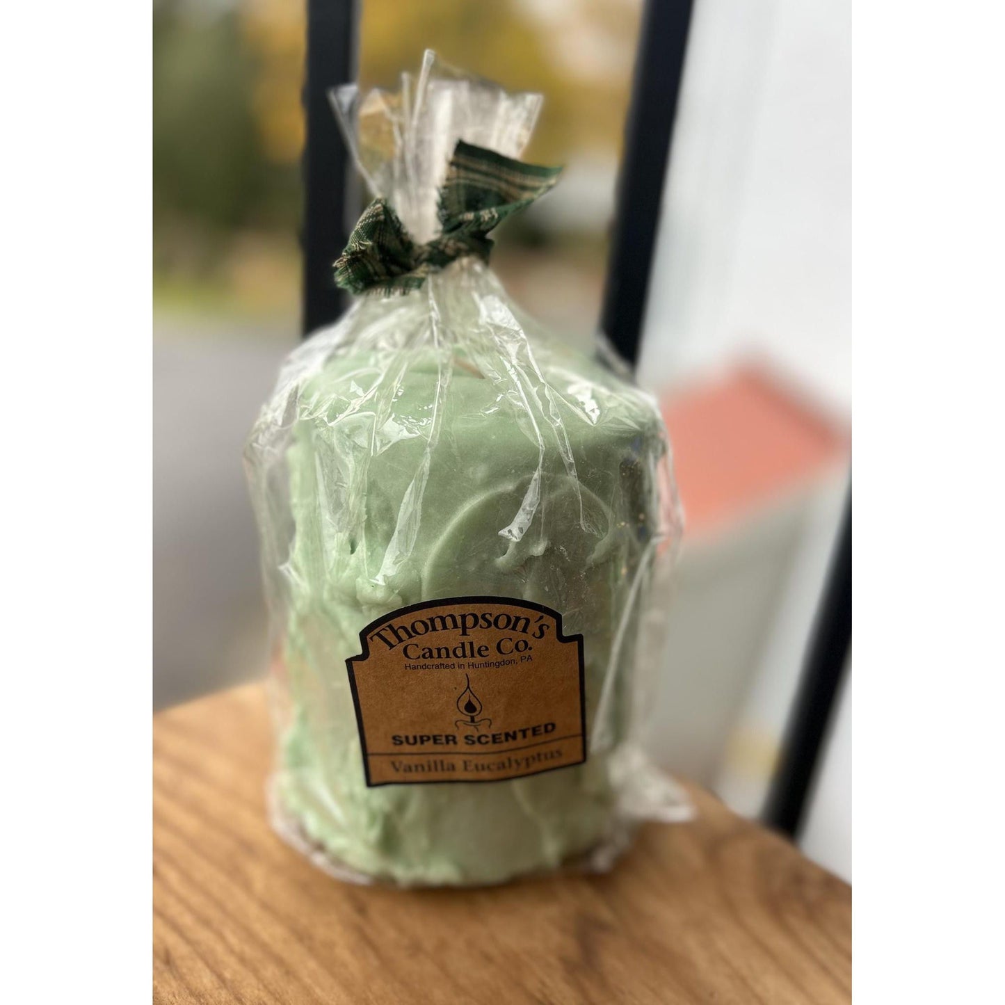 Thompson's Candle Vanilla Eucalyptus Large Chunk