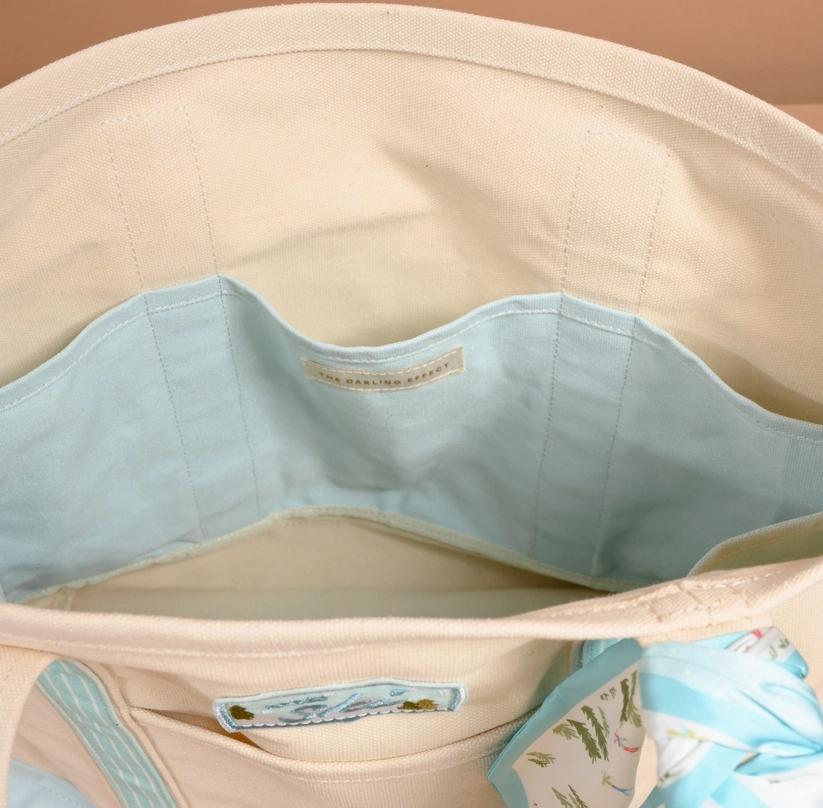 The Darling Canvas Tote Bag Aprés Ski