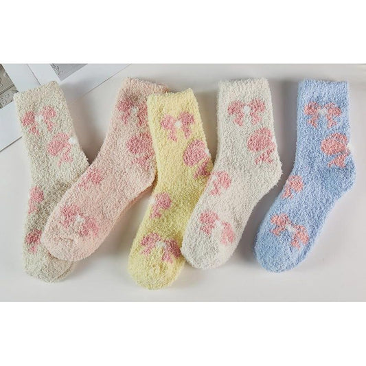 Bow Pattern Fuzzy Winter Socks