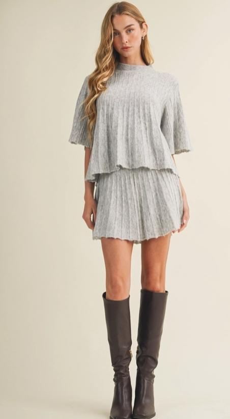 High-Waist Engineered Plissé Knit Skirt (Ice Grey)