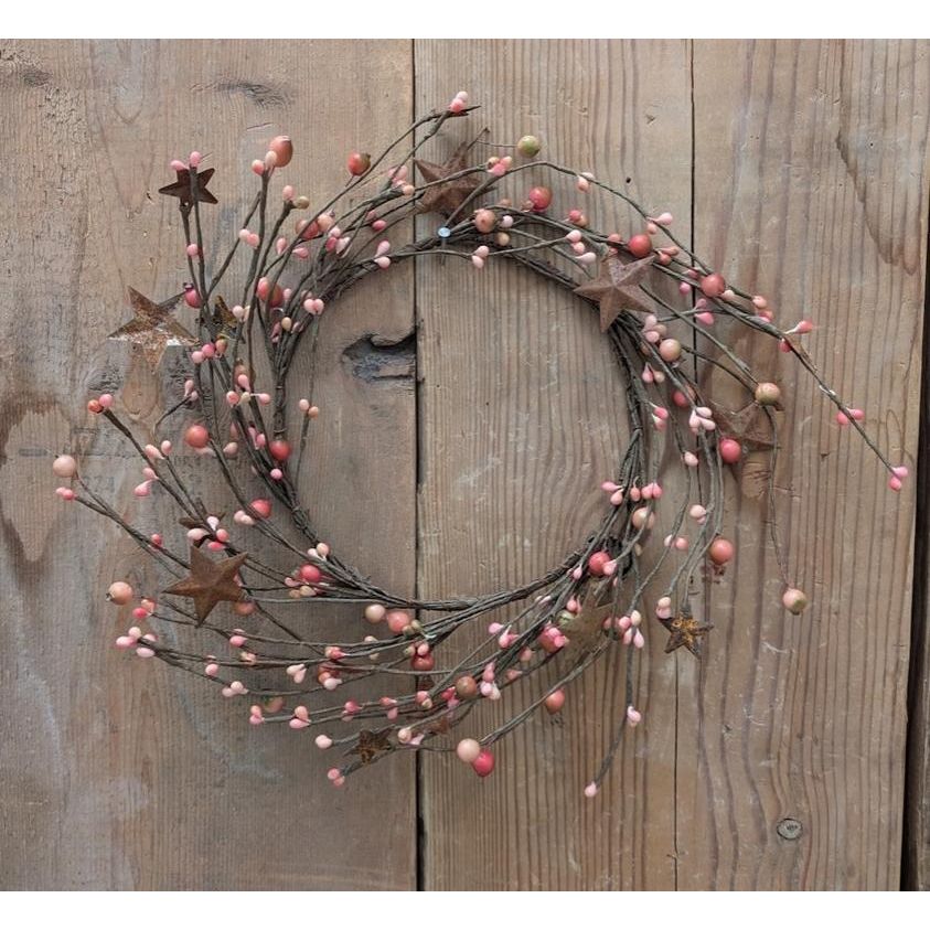 6.5" Large and Small Pip Berry with Rusty Stars Candle Ring