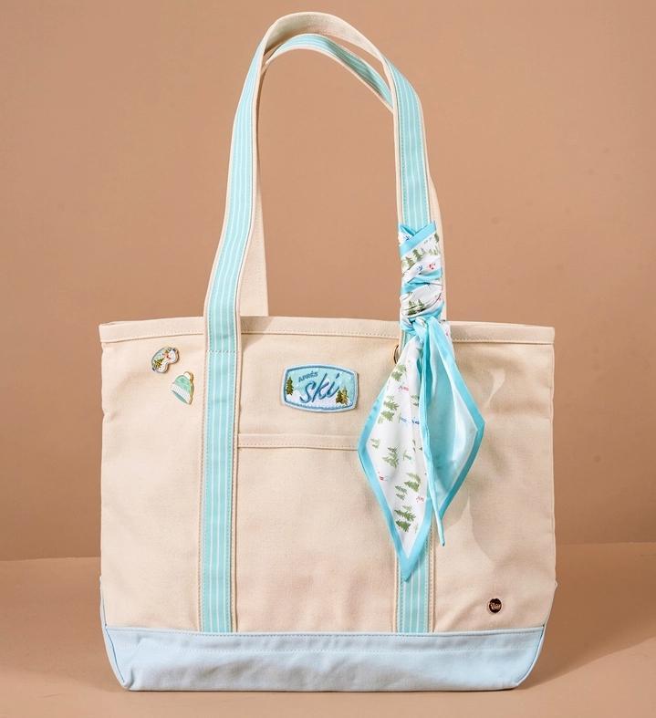 The Darling Canvas Tote Bag Aprés Ski