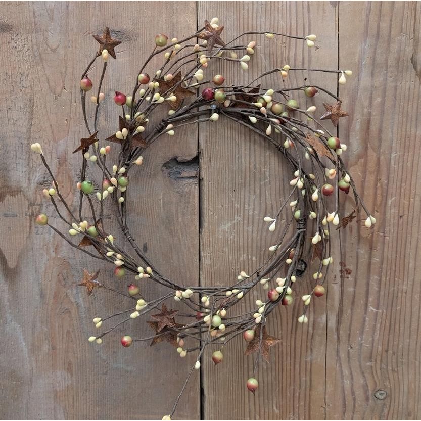 6.5" Large and Small Pip Berry with Rusty Stars Candle Ring