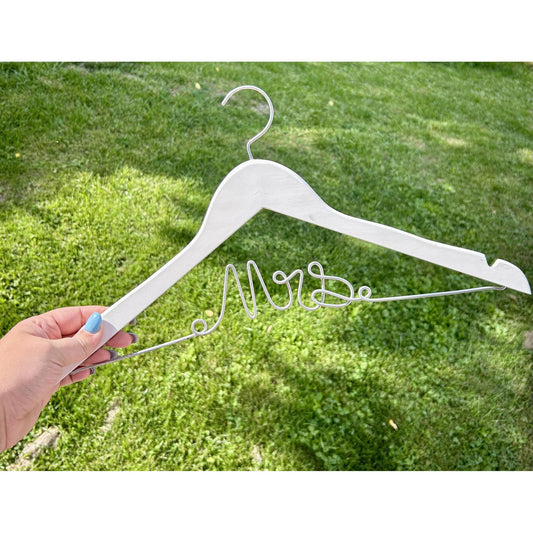 Mrs. Dress Hanger
