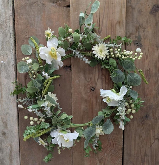 Hibiscus and Daisy Wreath
