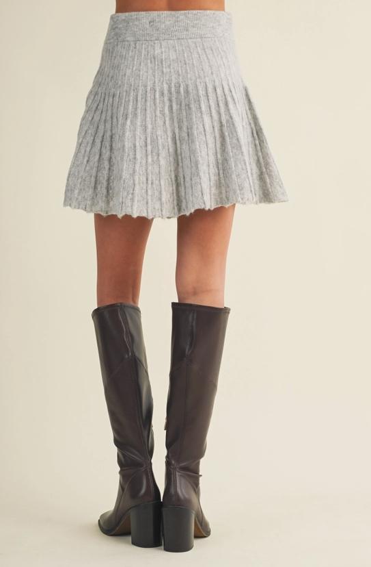 High-Waist Engineered Plissé Knit Skirt (Ice Grey)