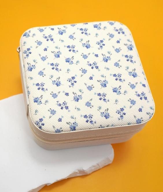 Designed Jewelry Organizer Travel Box Case