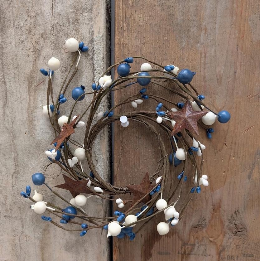 Berry Ring with Rusty Stars