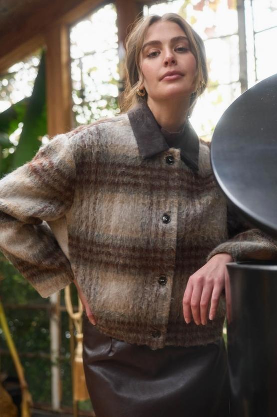 Brushed Plaid Contrast Collar Jacket (Cream Multi)