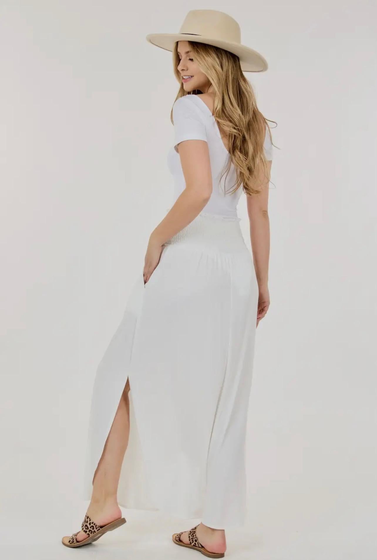 Maxy Skirt with Elastic Waist and Pockets (Ivory)
