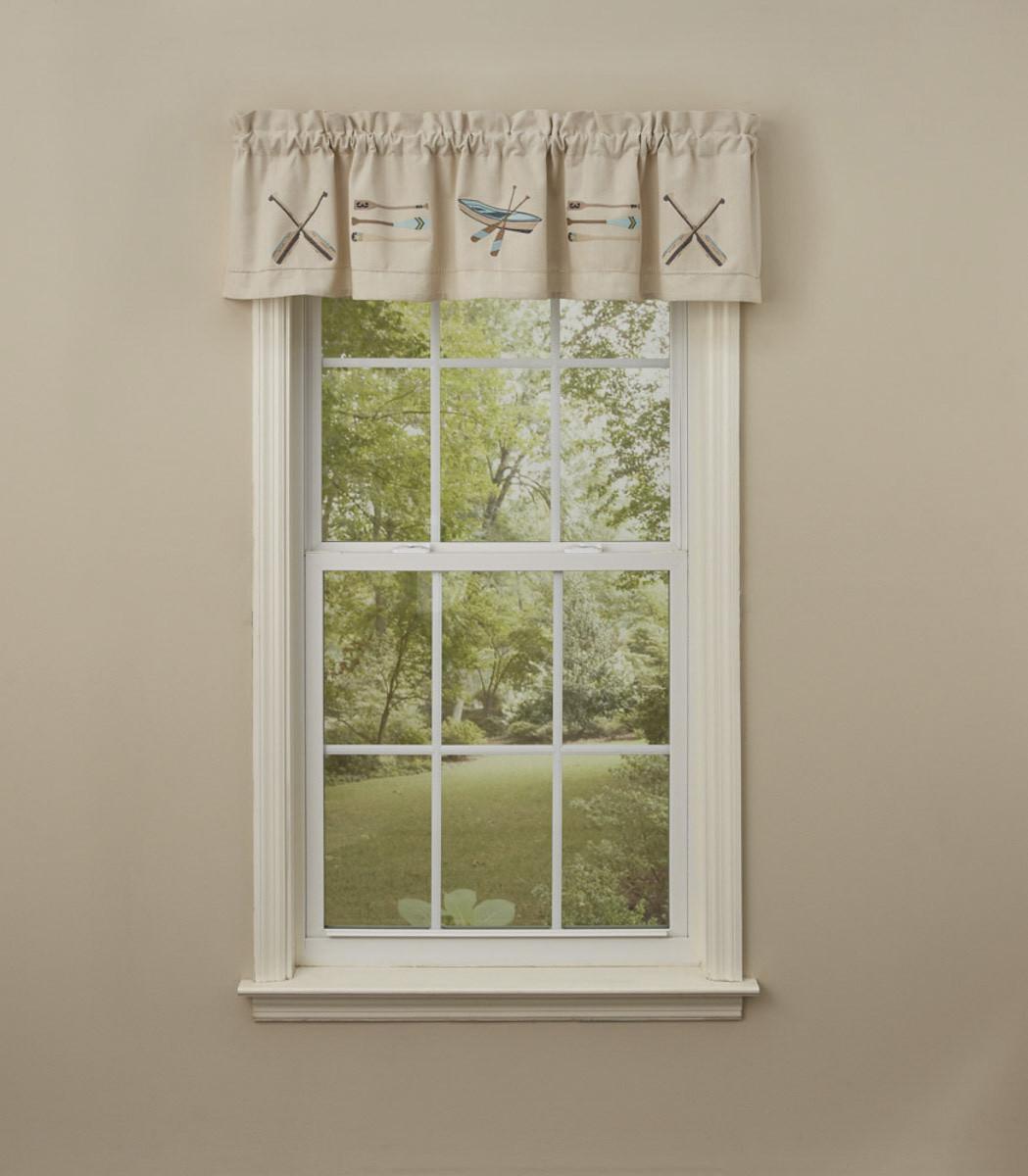 Paddles Embroidered Lined Valance